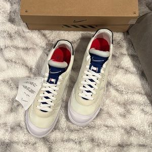 Brand New Sz 10 Drop Type LX ‘Label Collection’ w/ Box (slight break see photo)